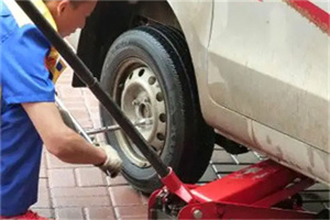 地坛公园附近拖车24小时服务热线电话